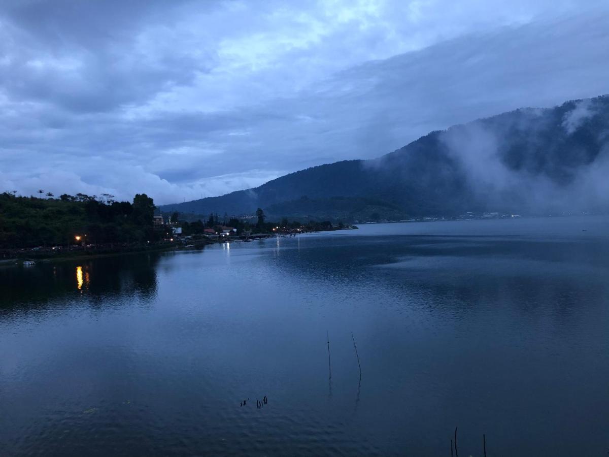 Buyan Lodge Lake View Villa Bedugul  Eksteriør billede