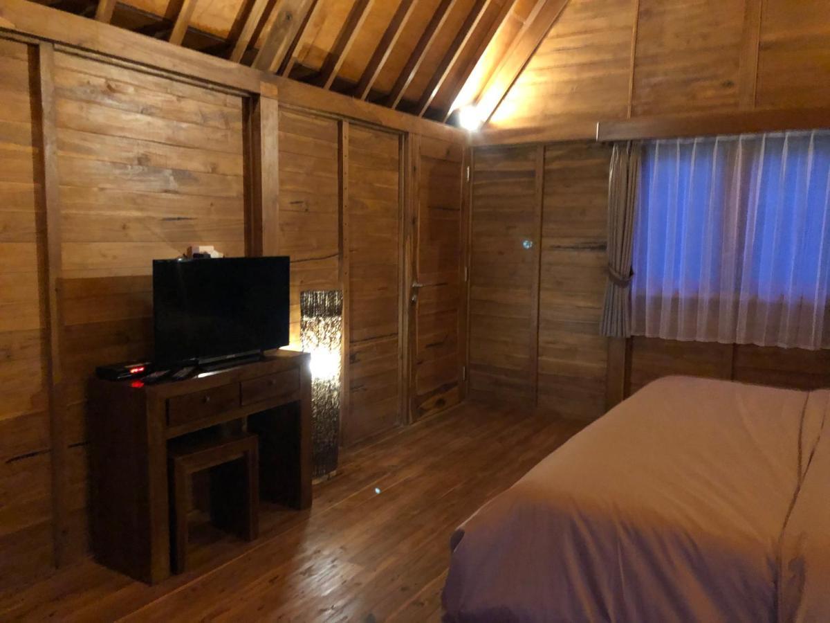 Buyan Lodge Lake View Villa Bedugul  Eksteriør billede