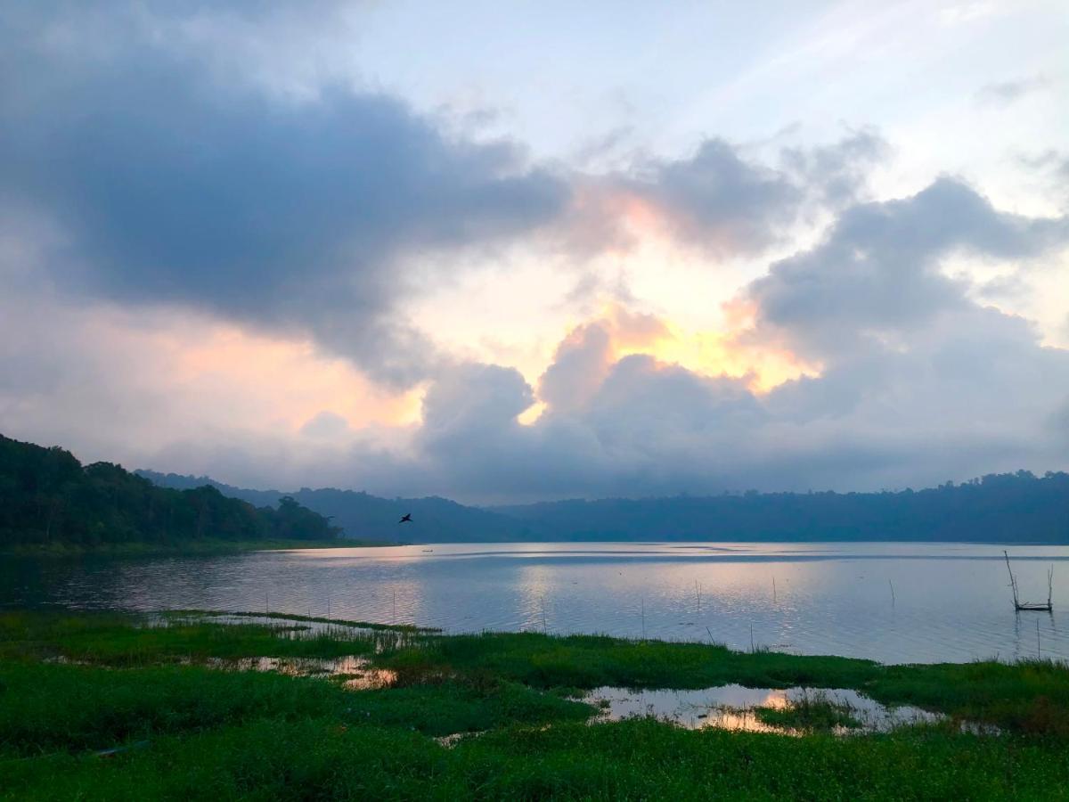 Buyan Lodge Lake View Villa Bedugul  Eksteriør billede